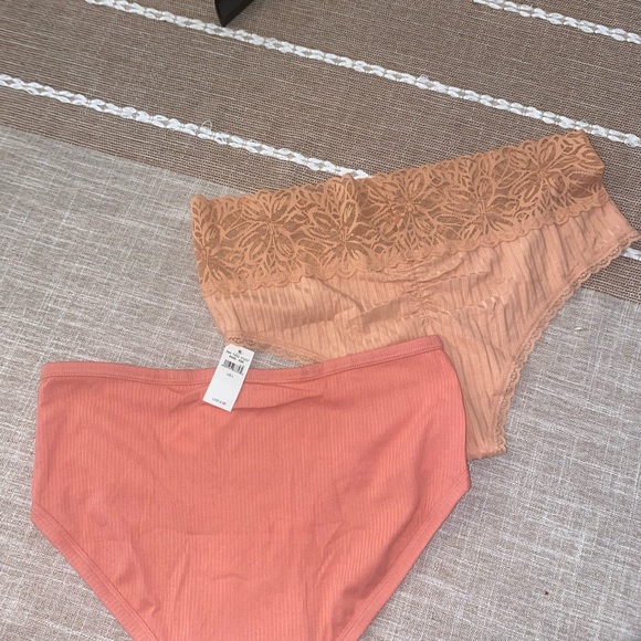 Bundle- 2 pairs of NWT Aerie panties, sz L - Picture 5 of 8